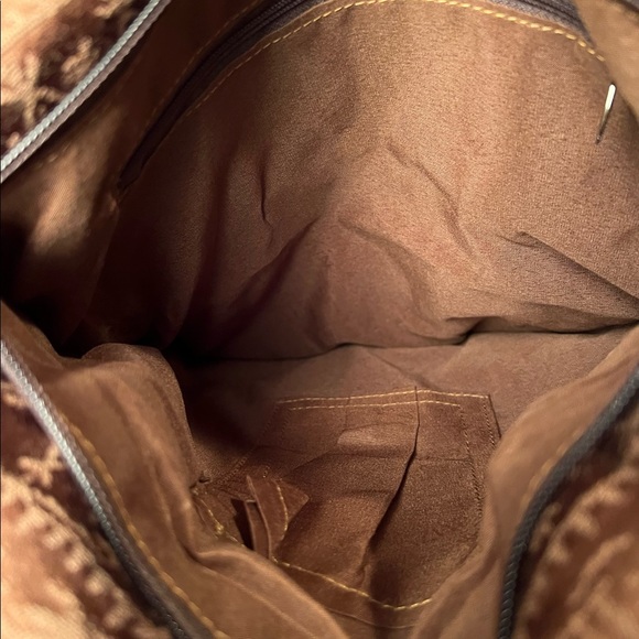 BNWT BU ZHI YUN TOTE STYLE BAG WITH FOUR POCKETS! - Picture 4 of 7